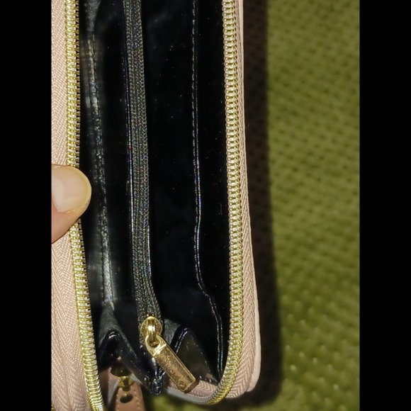 Steve Madden Wallet - Picture 6 of 6